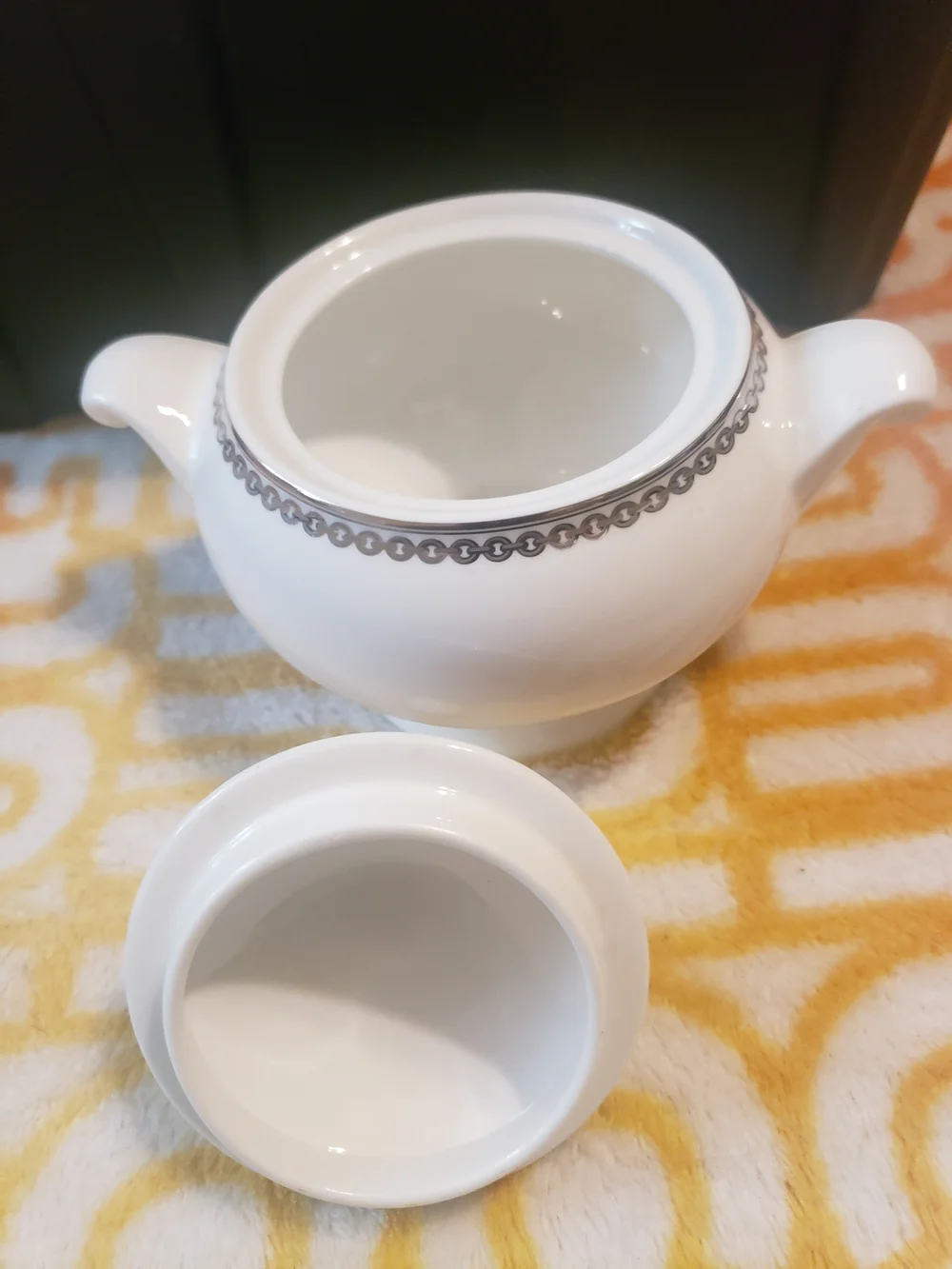 Claridge Platinum Sugar Bowl & Lid by Ralph Lauren China